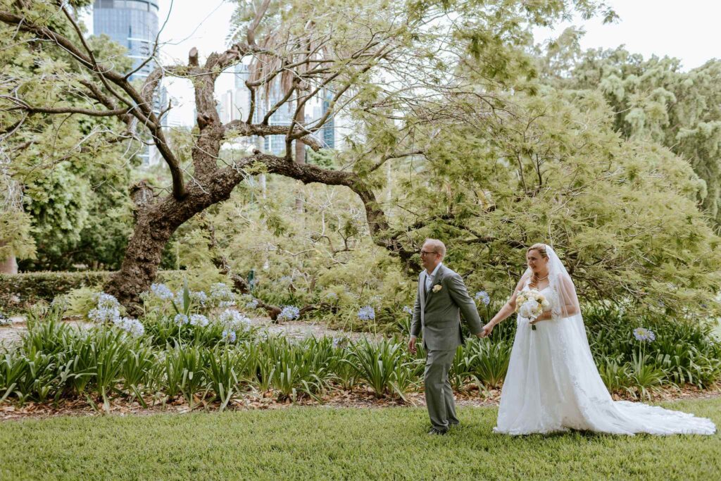 City botanic gardens wedding portraits