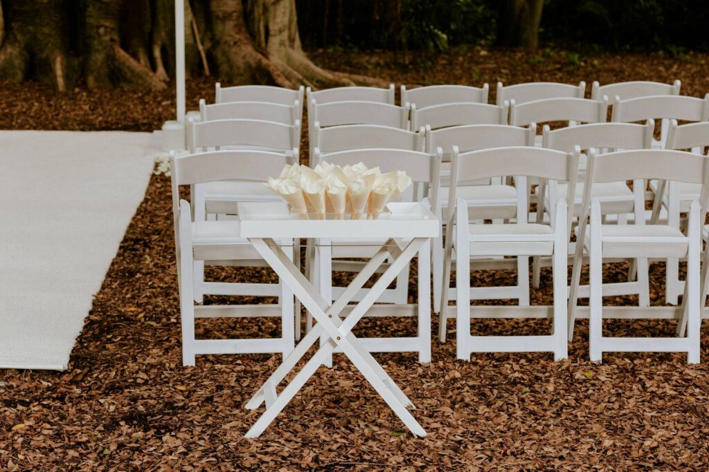 confetti wedding decor